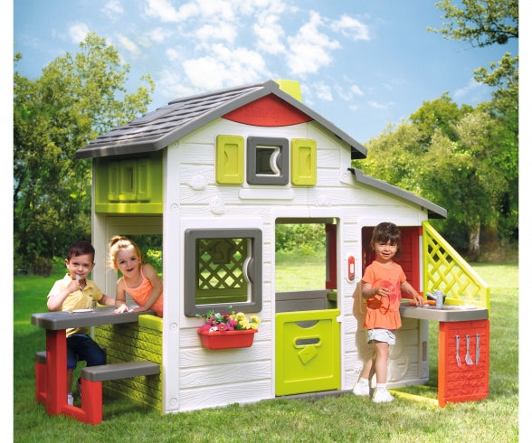 NEO FRIENDS HOUSE PLAYHOUSE + KITCHEN